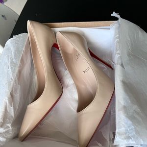 Christian louboutin Kate pump- Nude